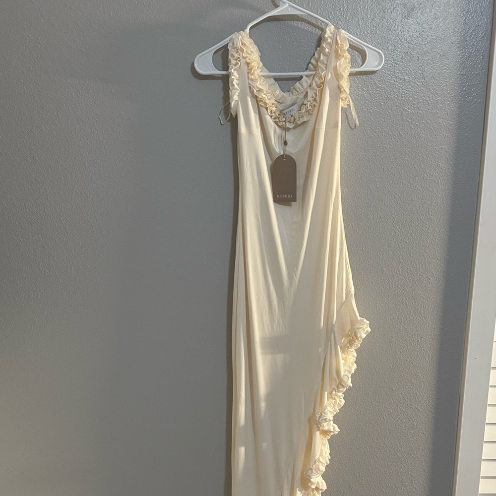 NWT ivory meshki off the shoulder dress